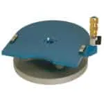 By positioning the Master 2800 or 3500 machine on the lifting support it is possible to rectify, shape and polish the hole’s internal edge of a top.